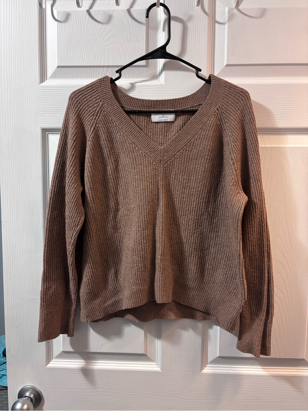 Old Navy Ribbed V-Neck Sweater Light Brown